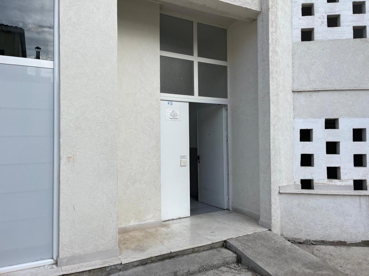 טיראנה New Bazar - 2 Rooms Apartment מראה חיצוני תמונה