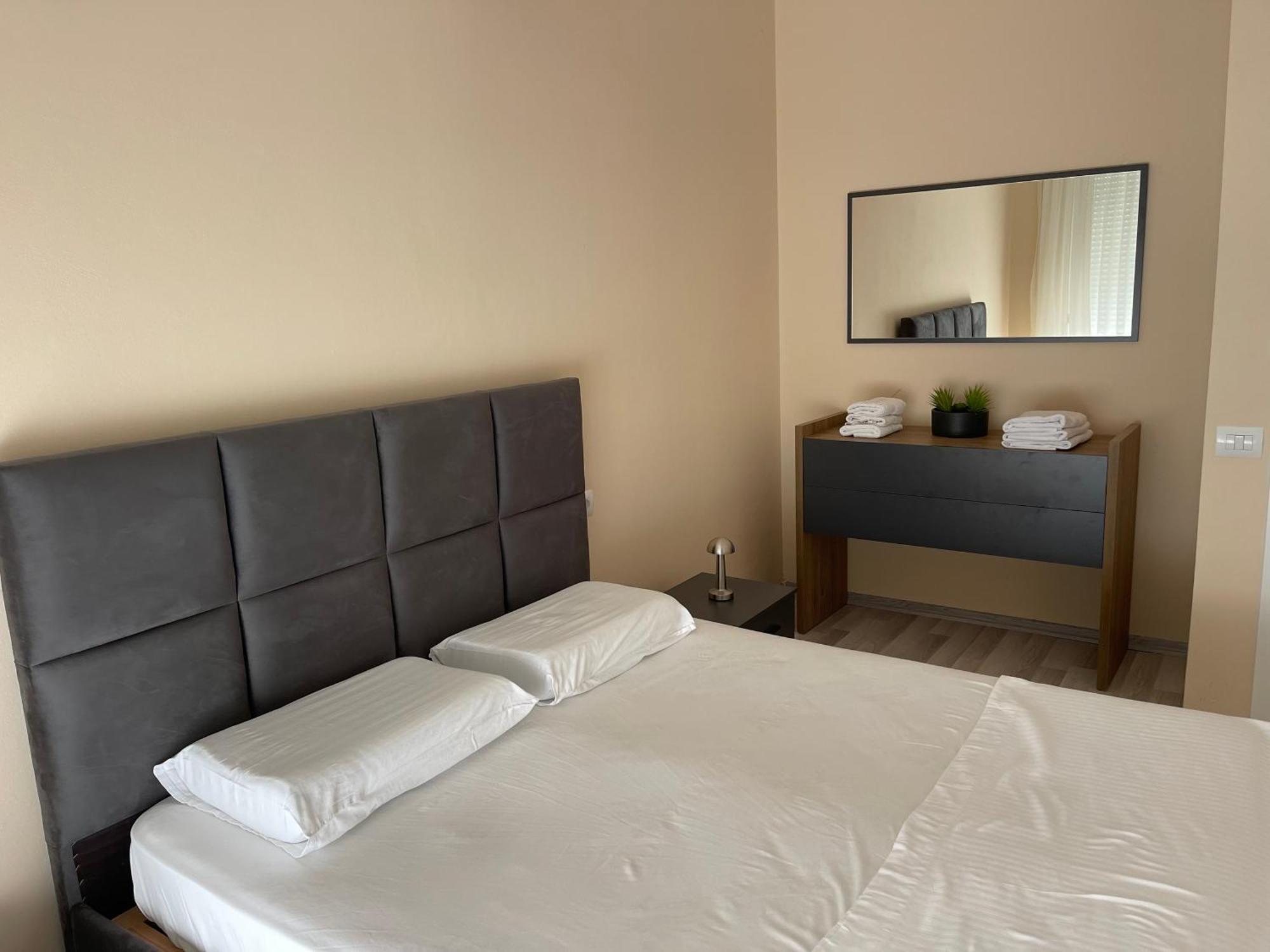 טיראנה New Bazar - 2 Rooms Apartment מראה חיצוני תמונה